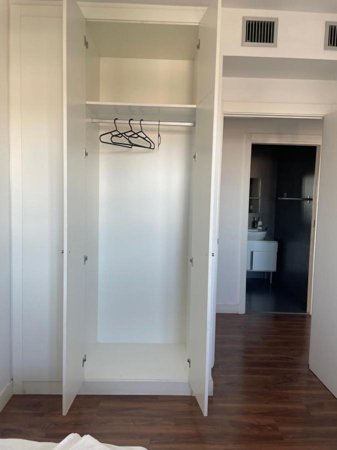 Fira De Barcelona City View Apartment With Garage Parking L’Hospitalet de Llobregat Exterior foto